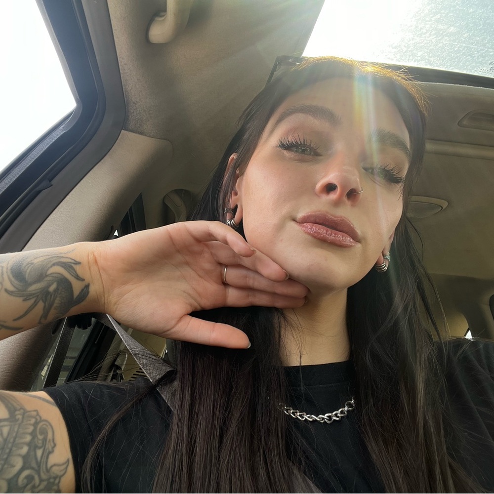 Meet your Posher, Sierra